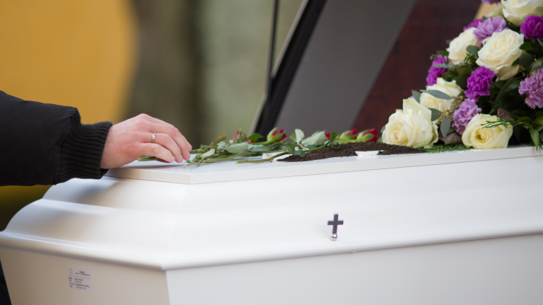 How Long Can You Delay a Funeral After Death